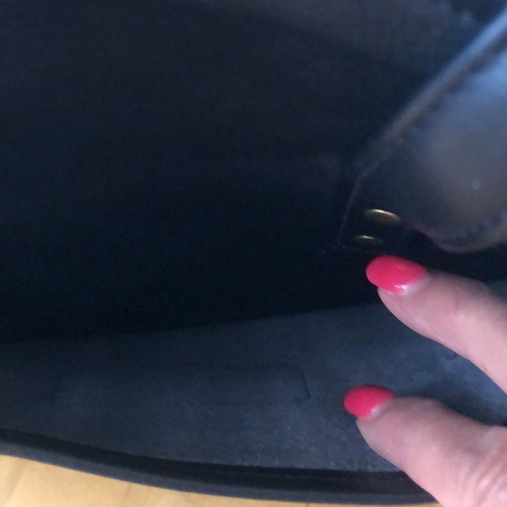 Vintage Dooney&Bourke all leather9x8x3 8” drop - Picture 7 of 15